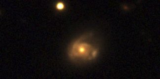 Обнаружена черная дыра, периодически поглощающая звезду | New-Science.ru Обнаружена черная дыра, периодически поглощающая звезду | New-Science.ru