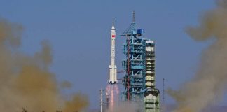 Корабль Шэньчжоу-17 вылетел к китайской космической станции Тяньгун | New-Science.ru Корабль Шэньчжоу-17 вылетел к китайской космической станции Тяньгун | New-Science.ru