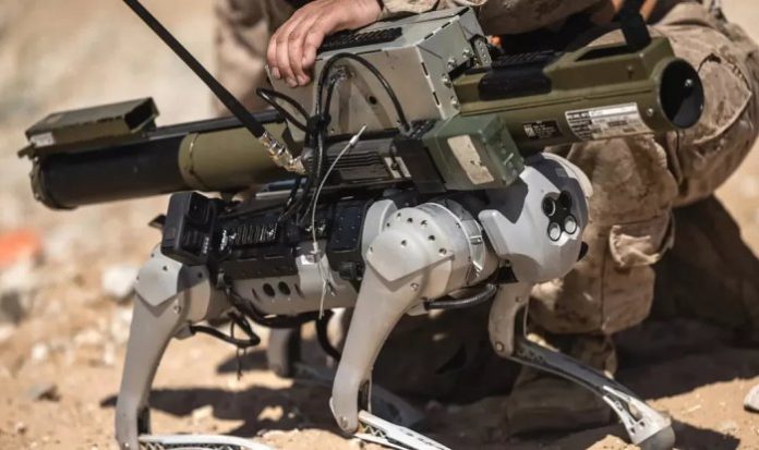 Морпехи США показали робопса с реактивным гранатометом