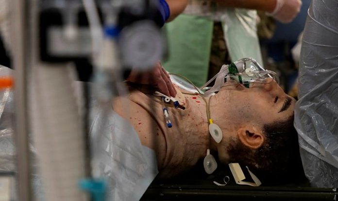 Минобороны Британии получило пугающе реалистичный манекен для обучения хирургов