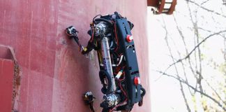 Робот Marvel с магнитными лапами способен передвигаться по стенам и потолку Робот Marvel с магнитными лапами способен передвигаться по стенам и потолку