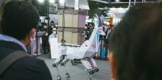 Kawasaki показала вершину робототехнической мысли — ездового робо-козла Kawasaki показала вершину робототехнической мысли — ездового робо-козла