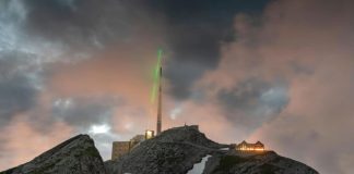 Впервые молнии перенаправлены с помощью лазера | New-Science.ru Впервые молнии перенаправлены с помощью лазера | New-Science.ru