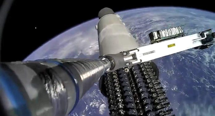 SpaceX вывела на орбиту первый Starlink V2 Mini для тестирования технологии Direct to Cell | New-Science.ru