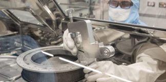 НАСА успешно открыло контейнер с образцами Бенну | New-Science.ru НАСА успешно открыло контейнер с образцами Бенну | New-Science.ru