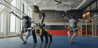 Если вы еще не видели ролик с танцующими роботами Boston Dynamics – немедленно посмотрите Если вы еще не видели ролик с танцующими роботами Boston Dynamics – немедленно посмотрите