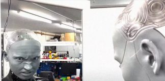 Мимический робот Ameca научился новым выразительным трюкам Мимический робот Ameca научился новым выразительным трюкам