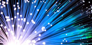 Ученым удалось замедлить свет, заблокировать его и изменить его траекторию внутри самого материала | New-Science.ru Ученым удалось замедлить свет, заблокировать его и изменить его траекторию внутри самого материала | New-Science.ru