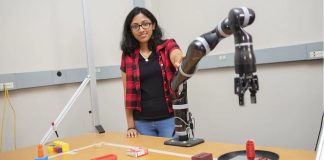 Робот MacGyver научился создавать полезные инструменты из подручных предметов Робот MacGyver научился создавать полезные инструменты из подручных предметов