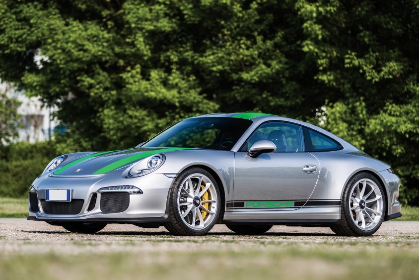 Автоконцерн Volkswagen проводит IPO бренда Porsche на сумму до 9,4 млрд евро