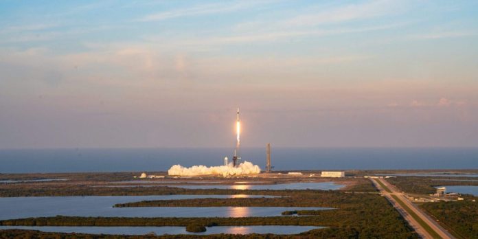 Экипаж Crew-10 успешно стартовал к МКС | New-Science.ru