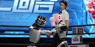 В Китае прошел первый в мире чемпионат по кикбосингу среди гуманоидных роботов В Китае прошел первый в мире чемпионат по кикбосингу среди гуманоидных роботов