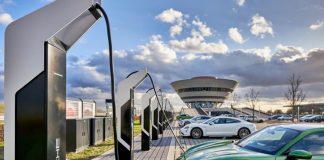 Porsche устанавливает самую мощную зарядную станцию в Европе | New-Science.ru Porsche устанавливает самую мощную зарядную станцию в Европе | New-Science.ru