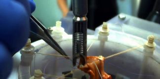 Робот-хирург превзошел «живого» коллегу Робот-хирург превзошел «живого» коллегу