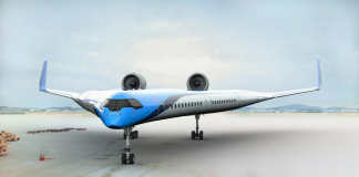 Модель самолета KLM Flying-V совершил первый полет | New-Science.ru Модель самолета KLM Flying-V совершил первый полет | New-Science.ru