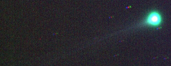 Астрономы зафиксировали редкий антихвост у кометы C/2025 R2 (SWAN) | New-Science.ru