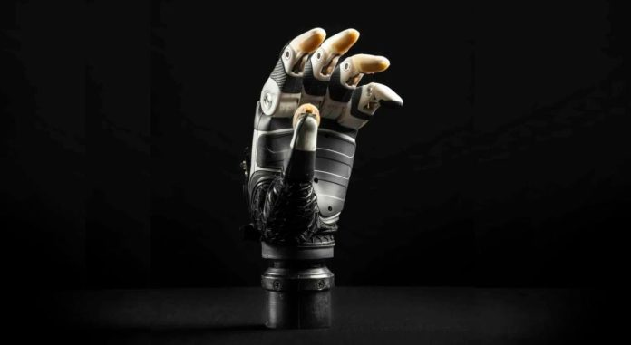 Искусственный интеллект научили управлять бионической рукой для более естественных движений | New-Science.ru