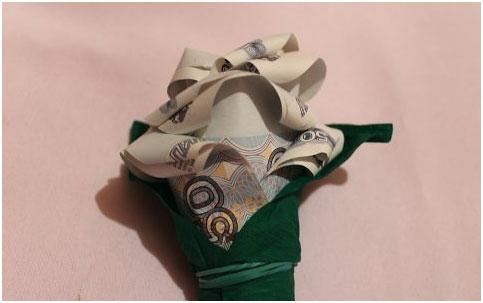 zelenyj-lepestok-na-butone