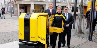 Роботы-почтальоны DHL начали доставлять первые посылки в Германии Роботы-почтальоны DHL начали доставлять первые посылки в Германии