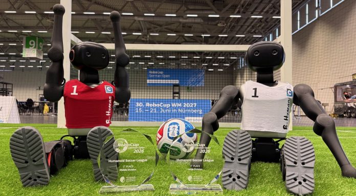 12-кратные чемпионы мира по робо-футболу B-Human выиграли турнир в Германии 12-кратные чемпионы мира по робо-футболу B-Human выиграли турнир в Германии