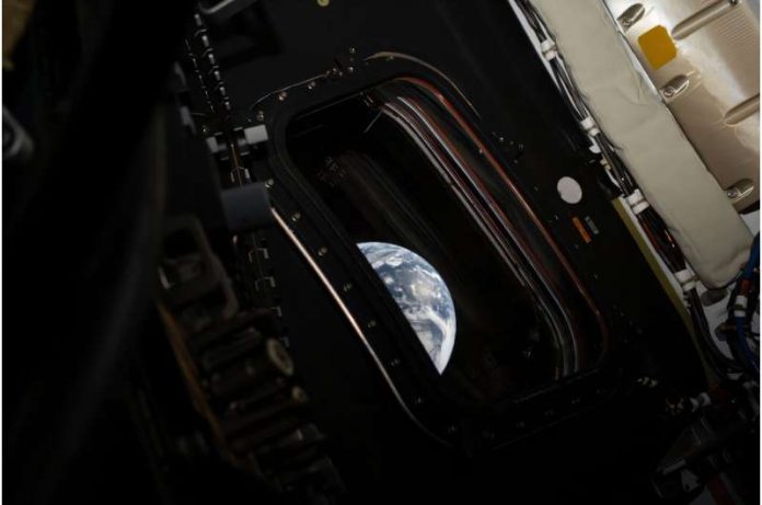 Астронавты миссии «Артемида-2» преодолели половину пути к Луне и сделали снимки Земли из космоса | New-Science.ru