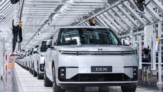 Китайский автопроизводитель XPENG запускает собственное роботакси на базе ИИ для конкуренции с Tesla | New-Science.ru