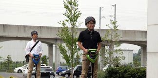 Toyota тестирует нового транспортного робота Toyota тестирует нового транспортного робота
