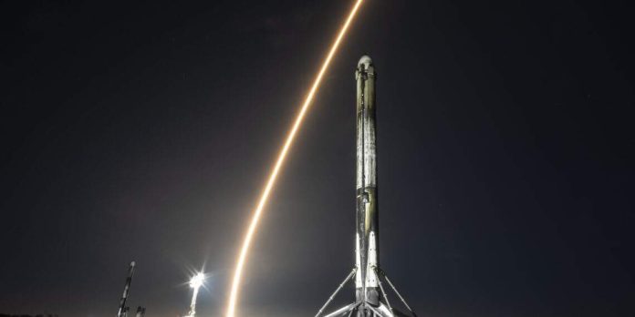 SpaceX приостанавливает бронирование совместных миссий до конца 2028 года из-за переполненного графика запусков | New-Science.ru